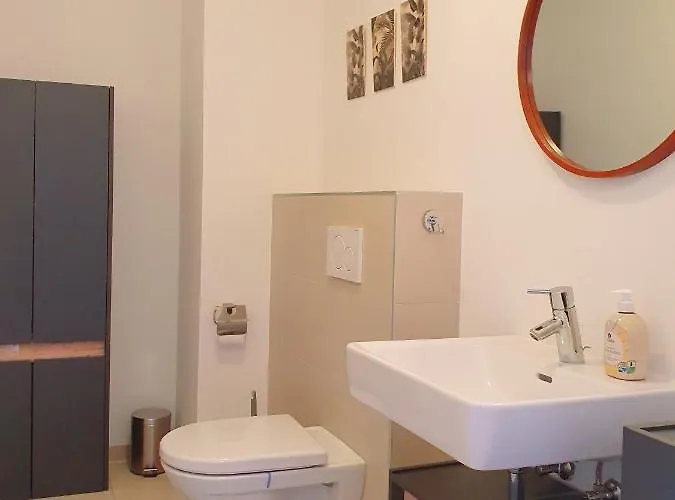 Near Two Bedroom Duplex Апартаменти *